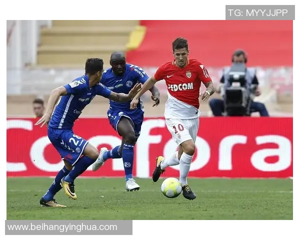 足球联赛球队主力球员表现及伤病情况